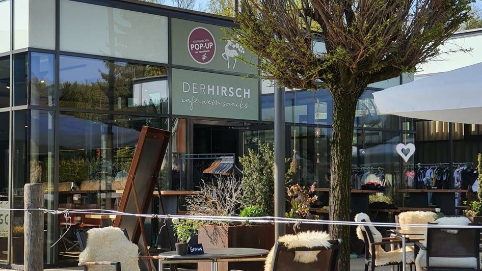 Der Hirsch Pop-Up Bar Terrasse