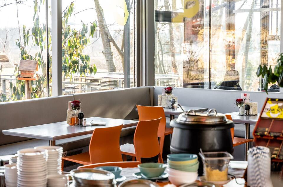 DELI Lounge, Café-Restaurant - Impression #1 | © Stephan Friesinger
