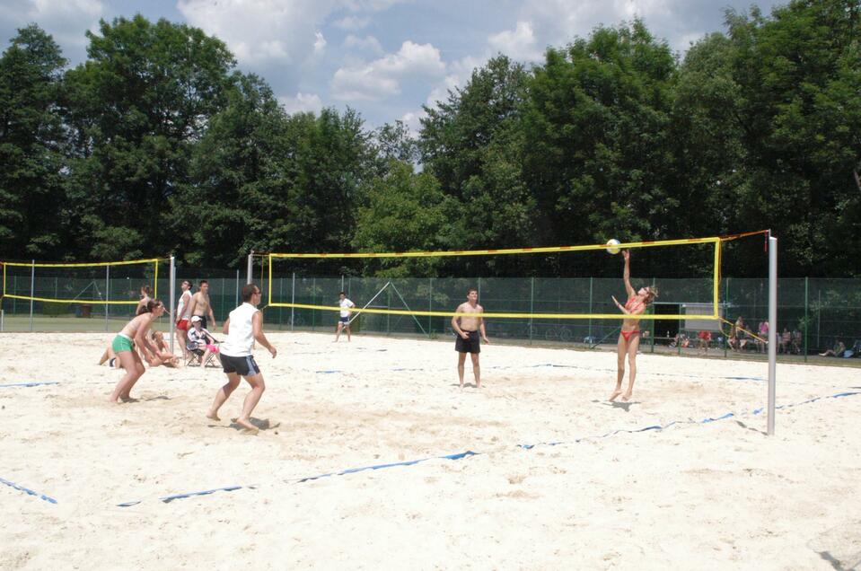 Beach-Volleyball im Freibad "Hietlbad" - Impression #1 | © Stadtgemeinde Deutschlandsberg