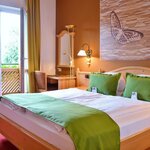 Photo of Sommererlebnis-Tage, Double room, shower, toilet | © Weingut Hotel Restaurant Mahorko | Mahorko